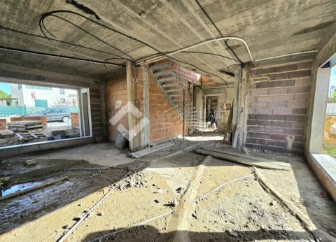 Moradia Isolada T4 com piscina - Azeitão