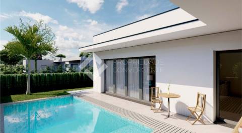 Moradia Isolada T4 com piscina - Azeitão