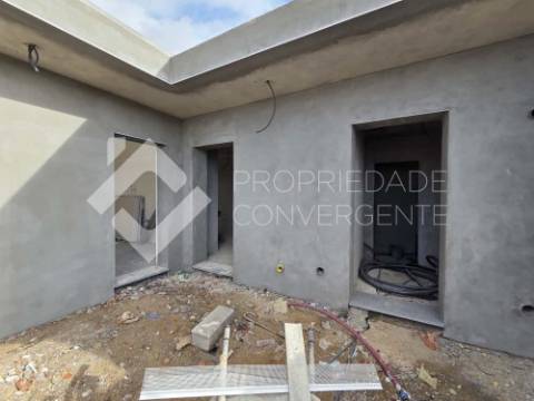 Moradia Isolada T4 com piscina - Azeitão