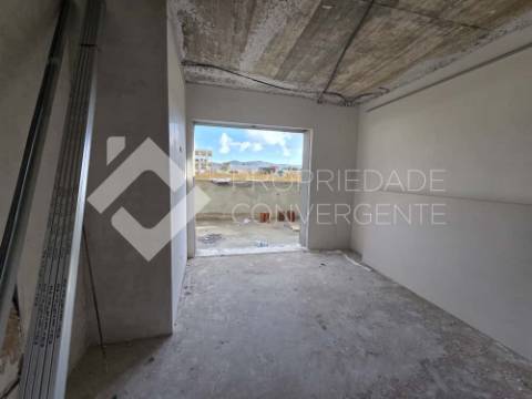 Moradia Isolada T4 com piscina - Azeitão