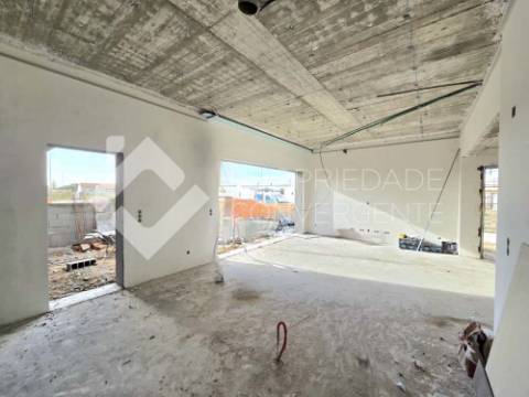 Moradia Isolada T4 com piscina - Azeitão