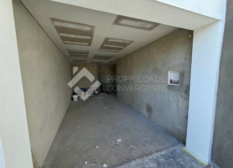 Moradia Isolada T4 com piscina - Azeitão