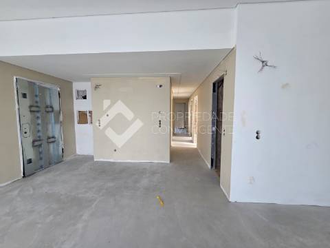 Moradia Isolada T4 com piscina - Azeitão