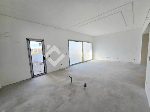 Moradia Isolada T4 com piscina - Azeitão