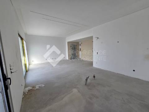 Moradia Isolada T4 com piscina - Azeitão