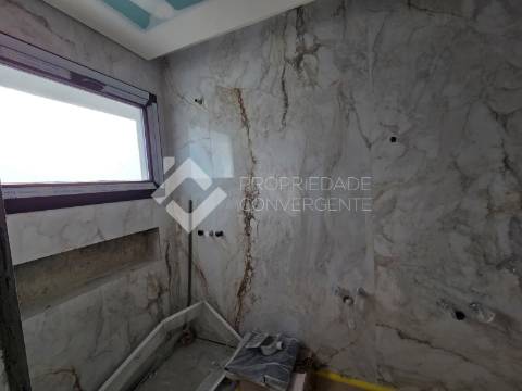 Moradia Isolada T4 com piscina - Azeitão