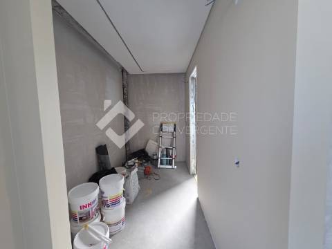 Moradia Isolada T4 com piscina - Azeitão