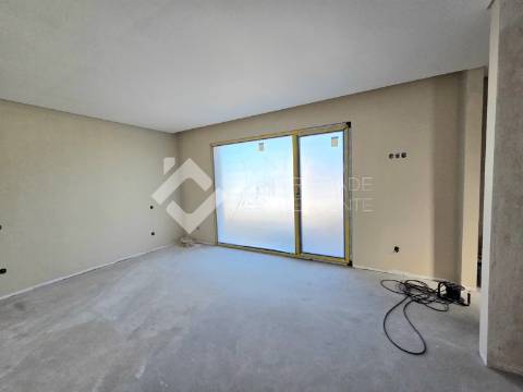 Moradia Isolada T4 com piscina - Azeitão