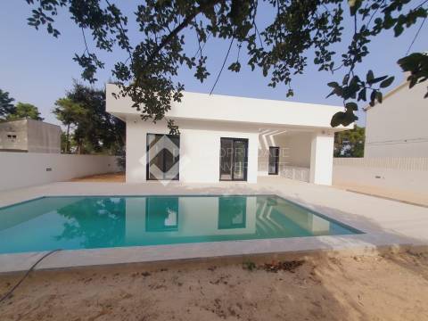 Moradia Isolada T3 com piscina - Azeitão