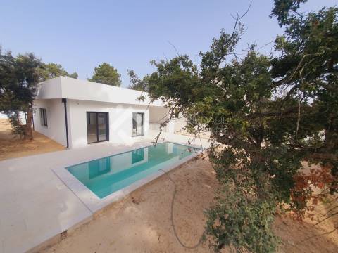 Moradia Isolada T3 com piscina - Azeitão