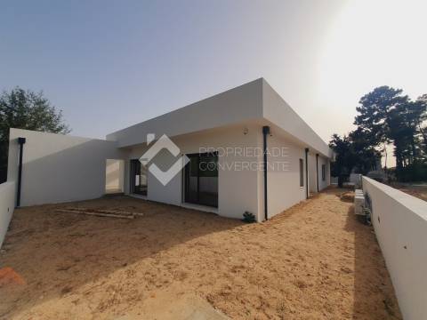 Moradia Isolada T3 com piscina - Azeitão