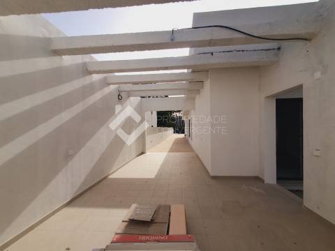 Moradia Isolada T3 com piscina - Azeitão