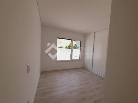 Moradia Isolada T3 com piscina - Azeitão