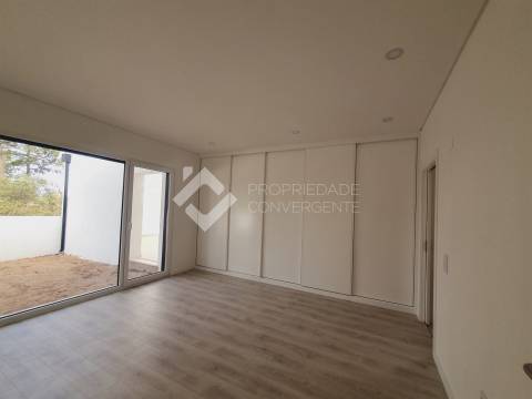 Moradia Isolada T3 com piscina - Azeitão