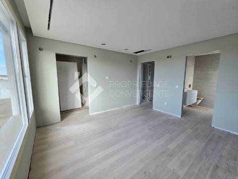 Moradia Isolada T3 com piscina - Azeitão