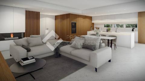 Moradia T4 com piscina - Charneca de Caparica