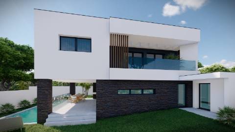 Moradia T4 com piscina - Charneca de Caparica