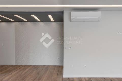 Moradia Isolada Térrea T3 com piscina - Fernão Ferro