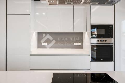 Moradia Isolada Térrea T3 com piscina - Fernão Ferro