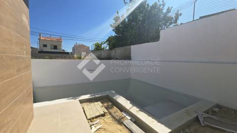 Moradia Geminada T3 com piscina - Pinhal do General