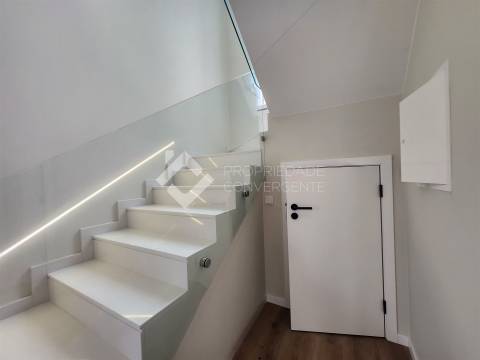 Moradia Geminada T3 com piscina - Pinhal do General