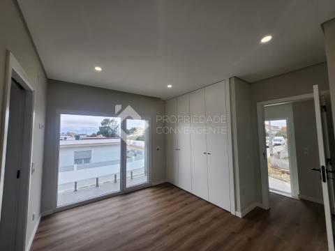 Moradia Geminada T3 com piscina - Pinhal do General