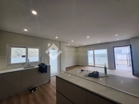 Moradia Geminada T3 com piscina - Pinhal do General