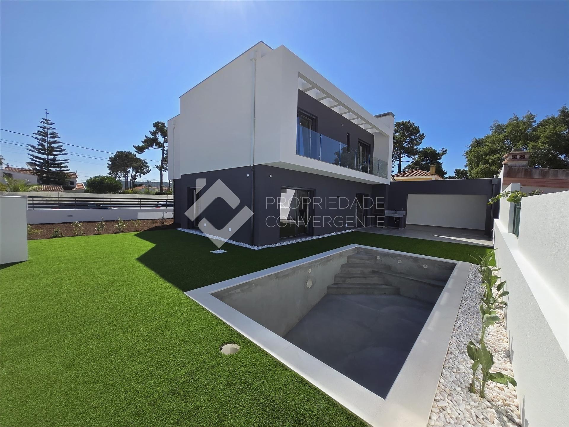 Moradia Isolada T4 com piscina - Azeitão