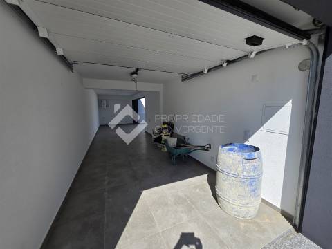 Moradia Isolada T4 com piscina - Azeitão