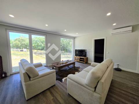 Quinta T4 Venda em Azeitão (São Lourenço e São Simão),Setúbal