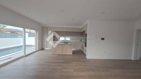 Moradia T3 - Fernão Ferro, Pinhal do General