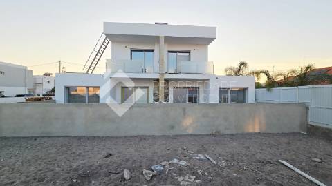 Moradia T3 - Fernão Ferro, Pinhal do General