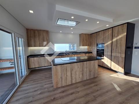 Moradia Isolada T3 com piscina - Azeitão