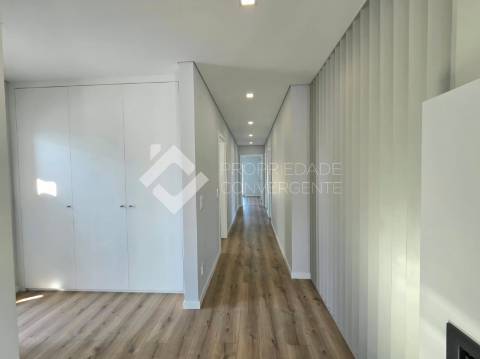 Moradia Isolada T3 com piscina - Azeitão