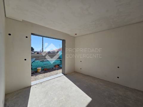 Moradia Isolada T4 no Pinhal do General - Fernão Ferro