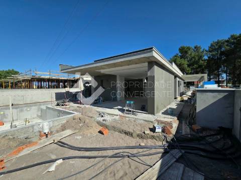 Moradia Isolada T4 no Pinhal do General - Fernão Ferro