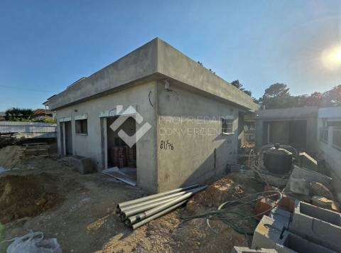 Moradia Isolada T3 com piscina - Azeitão