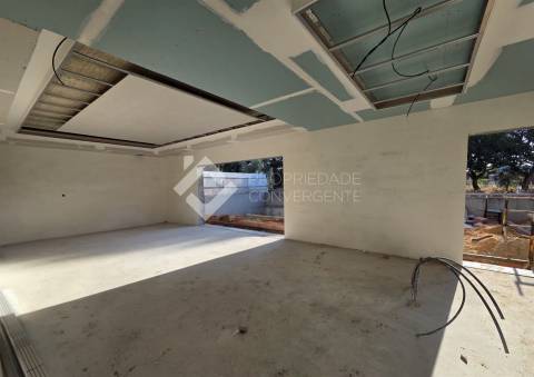 Moradia Isolada T3 com piscina - Azeitão