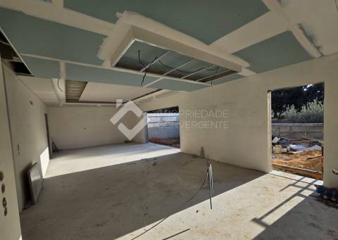 Moradia Isolada T3 com piscina - Azeitão