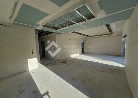 Moradia Isolada T3 com piscina - Azeitão