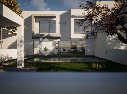 Moradia T3 com piscina - Azeitão