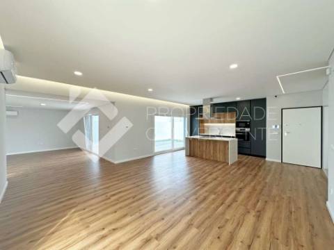 Moradia Isolada T3 - Pinhal do General, Fernão Ferro