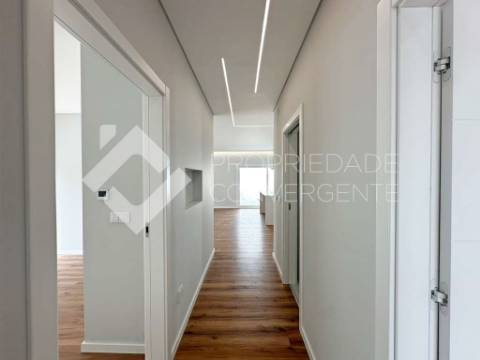 Moradia Isolada T3 - Pinhal do General, Fernão Ferro