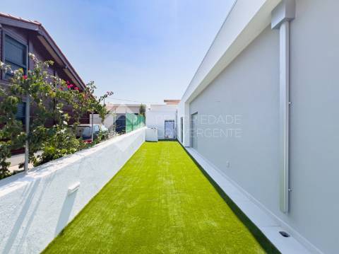 Moradia Isolada T3 - Pinhal do General, Fernão Ferro