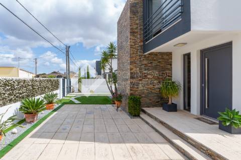 Moradia T4 isolada - Quinta da Marquesa, Palmela