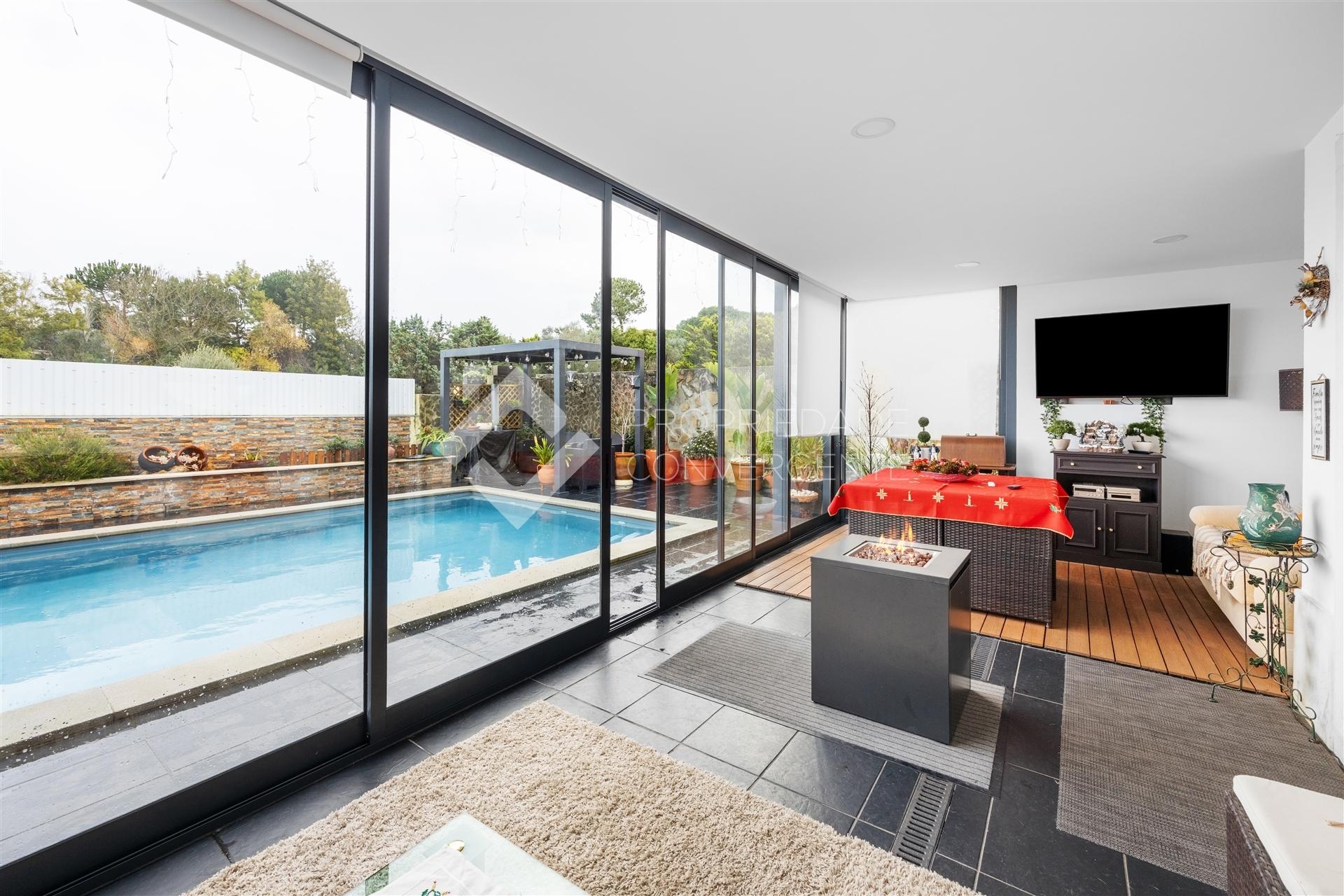 Moradia Isolada T4 com piscina - Azeitão