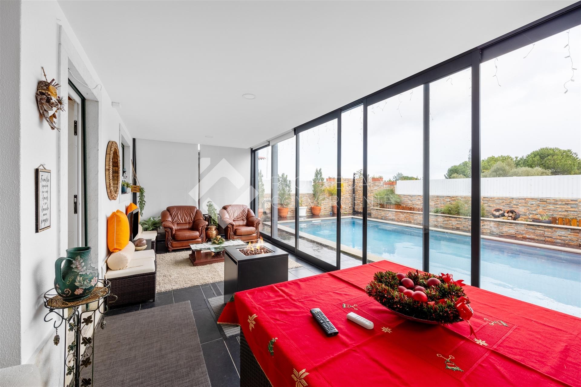 Moradia Isolada T4 com piscina - Azeitão