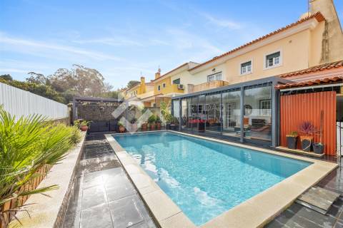 Moradia Isolada T4 com piscina - Azeitão