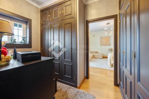 Moradia Isolada T4 com piscina - Azeitão