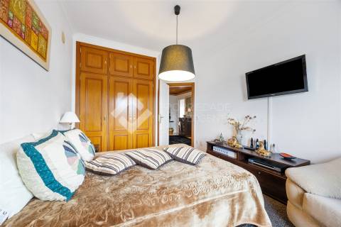 Moradia Isolada T4 com piscina - Azeitão